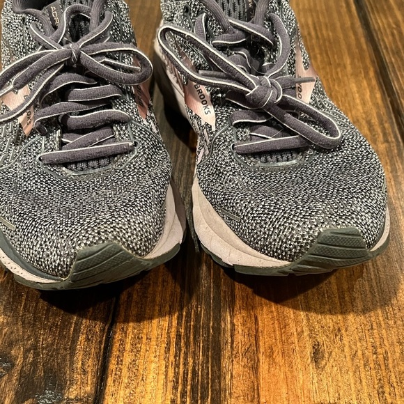 Brooks Adrenaline women’s athletic sneakers size 8, GUC, see pics, gray - Picture 4 of 11
